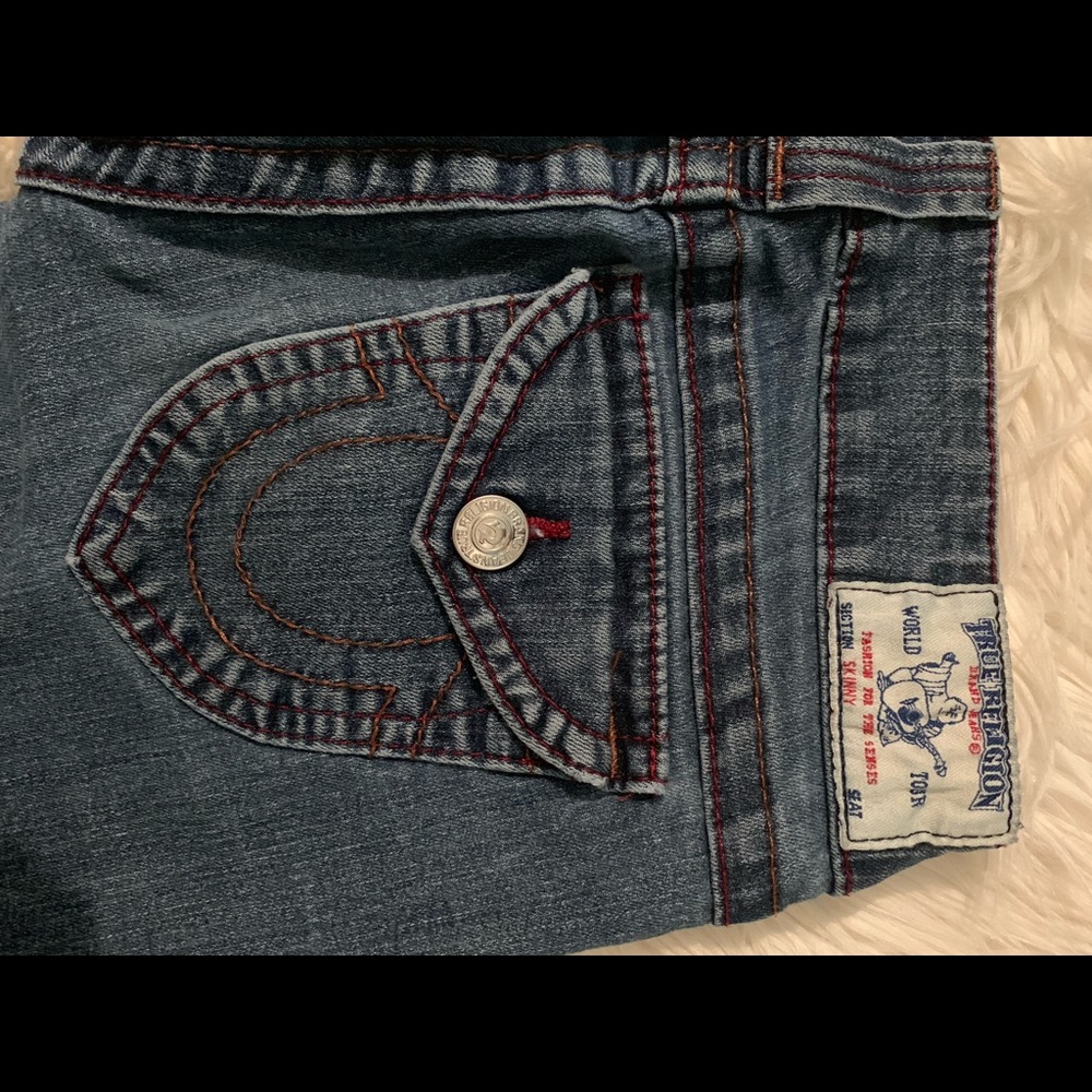 TRUE RELIGION JEANS SIZE 28